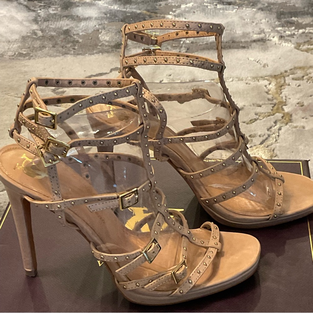 Vince Camuto Signature Sandal - Picture 3 of 5